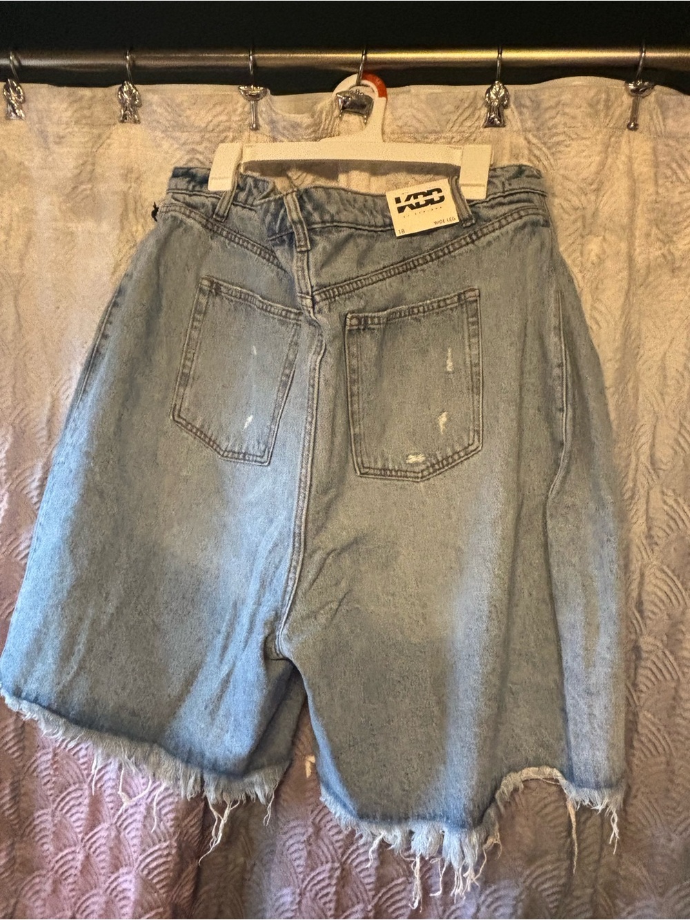 KBB by Kahlana Distressed Rachel Shorts sz 18 - Picture 3 of 4